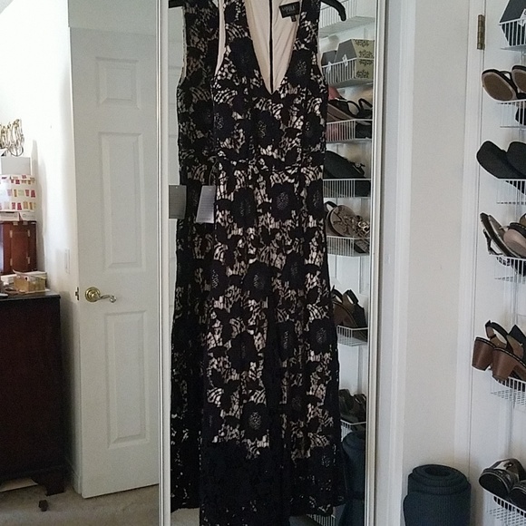 Romper - Picture 1 of 4